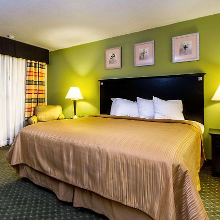 Quality Inn & Suites Moline - Quad Cities Екстер'єр фото