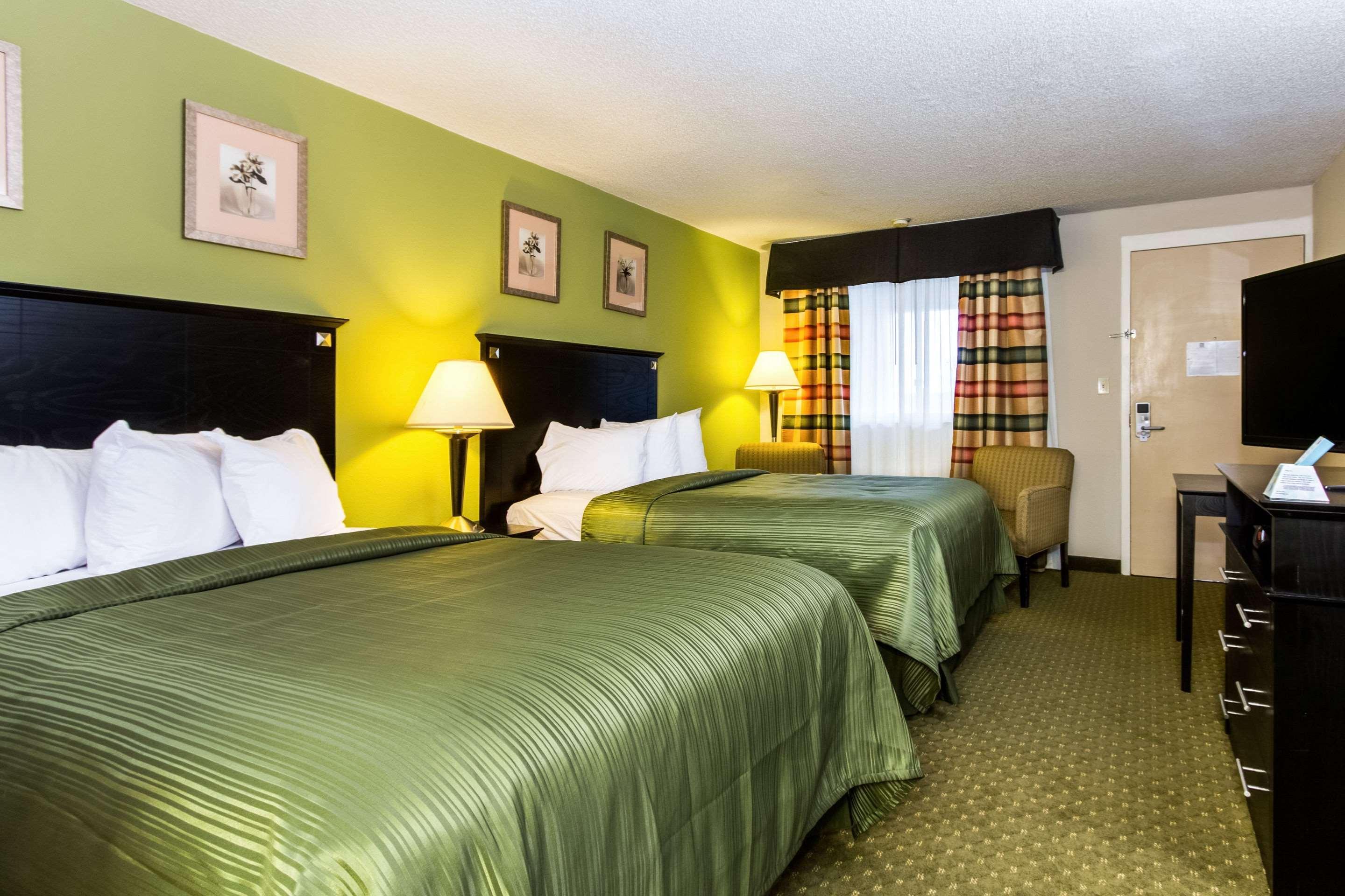 Quality Inn & Suites Moline - Quad Cities Екстер'єр фото