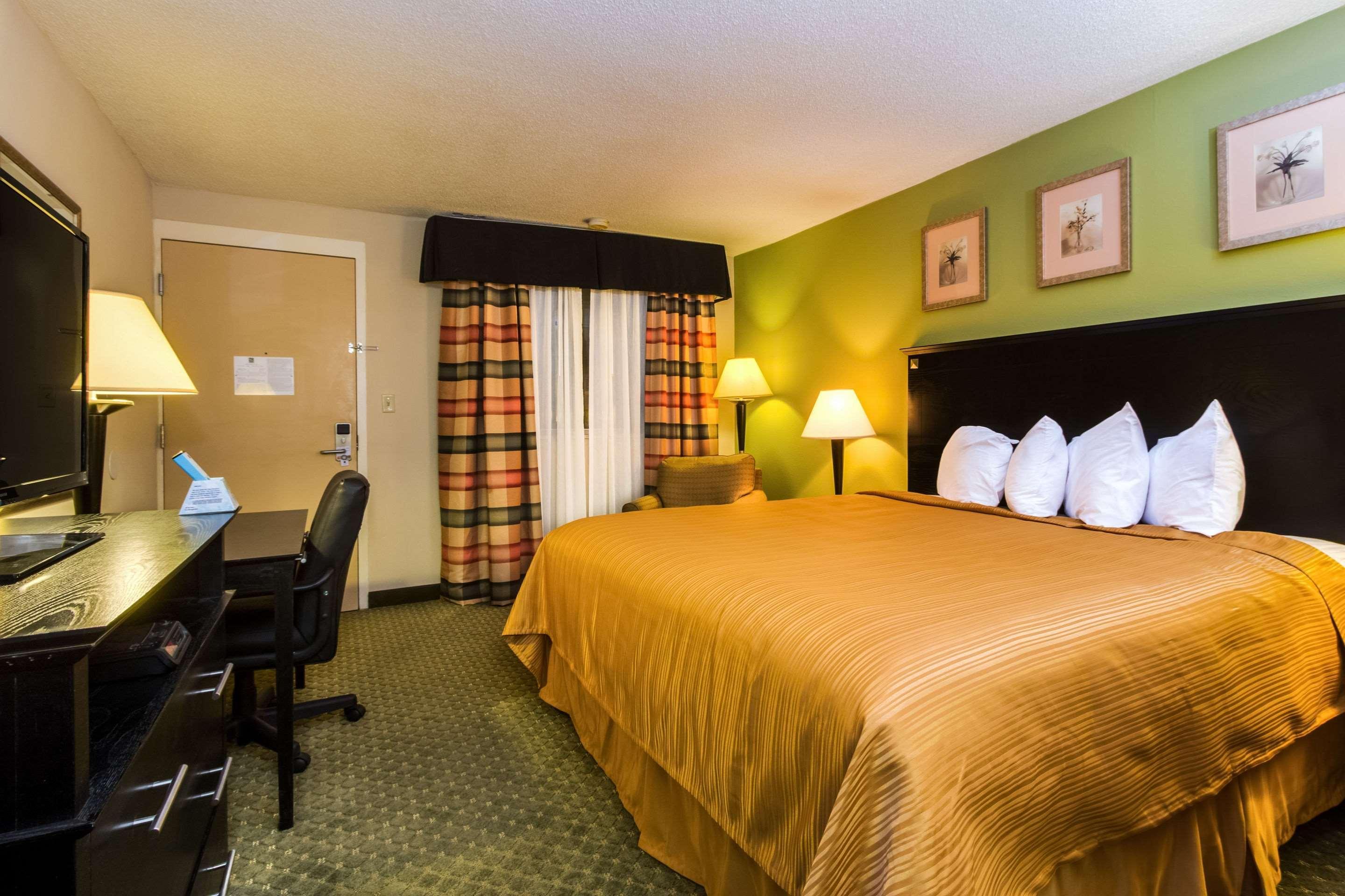 Quality Inn & Suites Moline - Quad Cities Екстер'єр фото