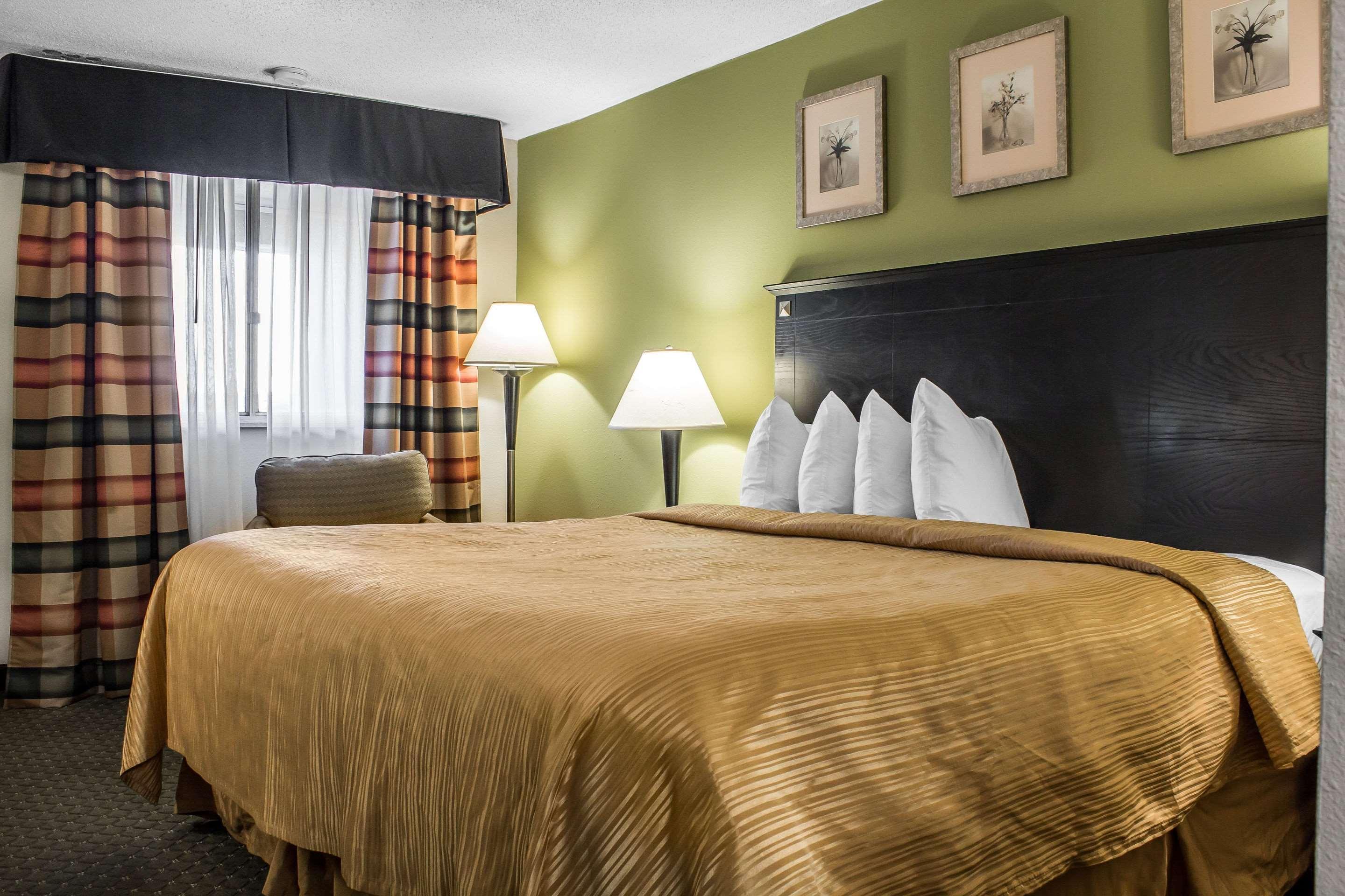 Quality Inn & Suites Moline - Quad Cities Екстер'єр фото