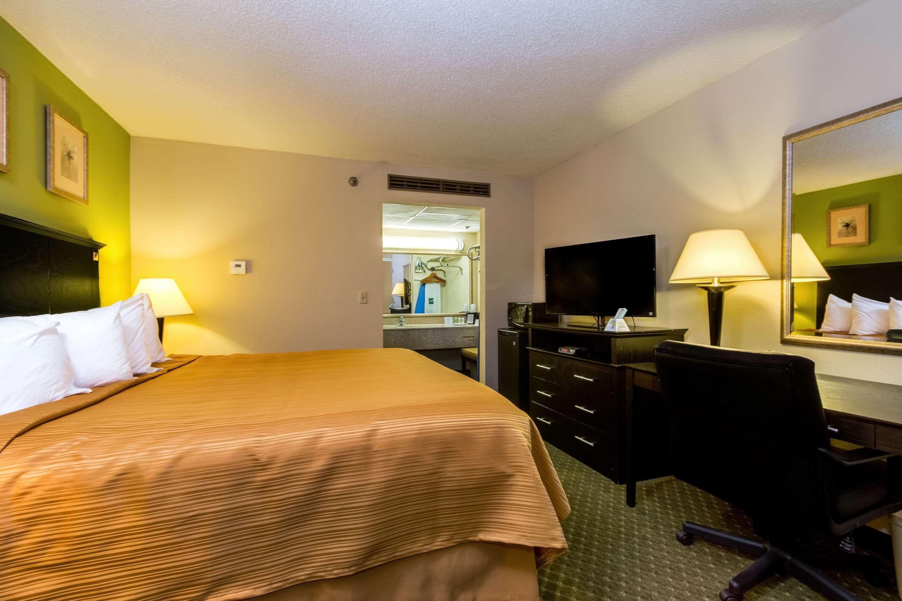 Quality Inn & Suites Moline - Quad Cities Екстер'єр фото