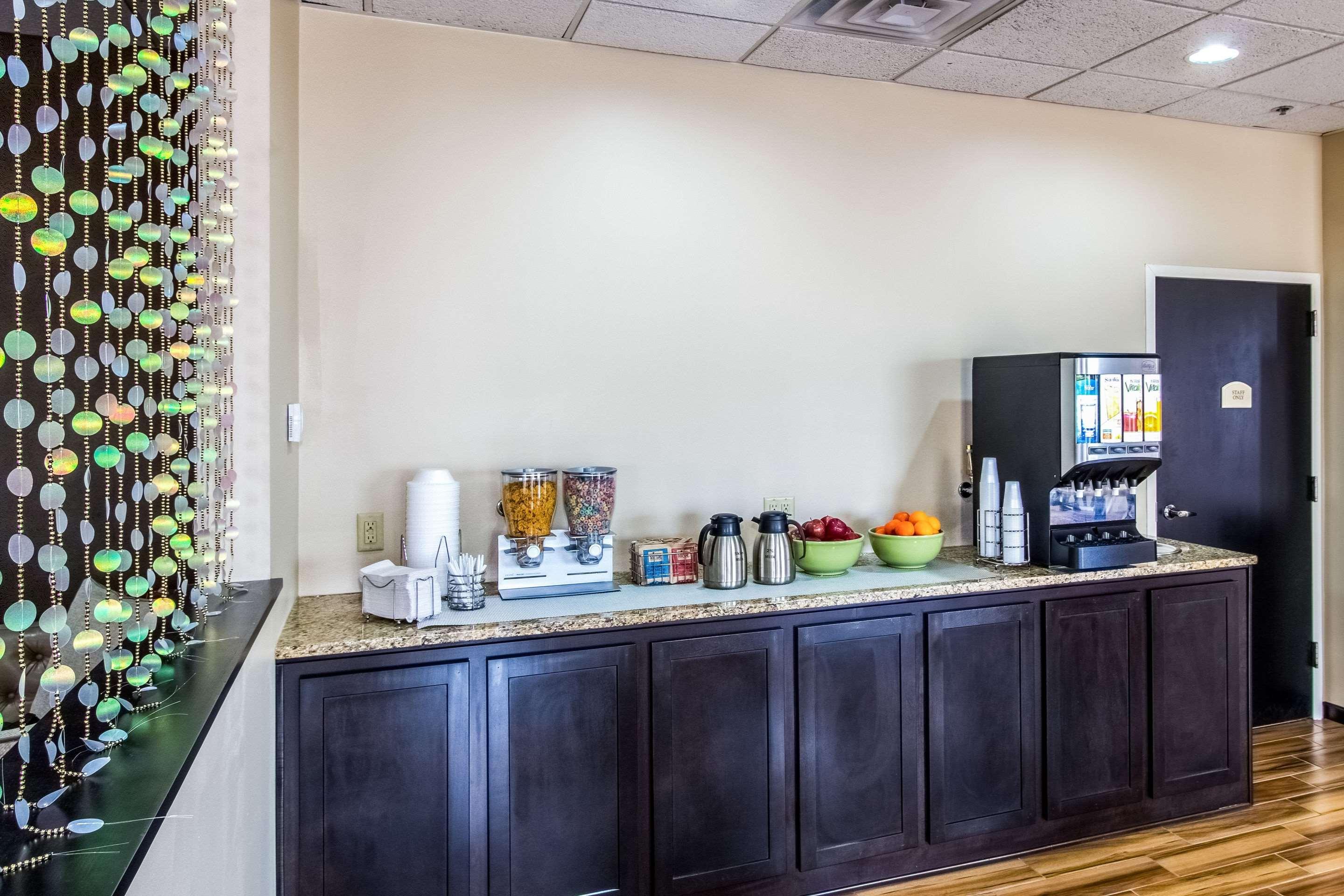 Quality Inn & Suites Moline - Quad Cities Екстер'єр фото